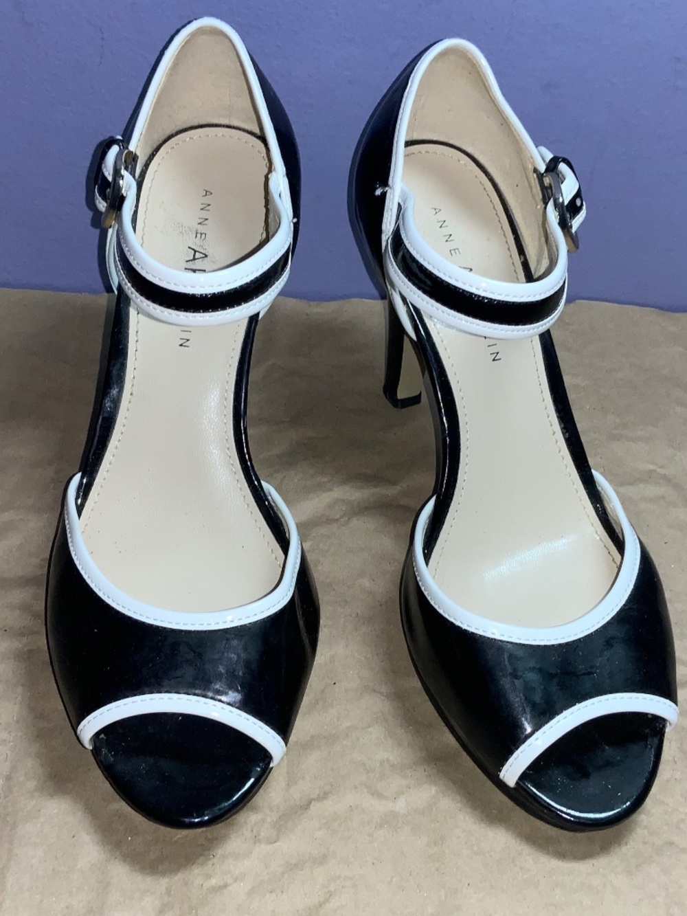 Anne Klein Vintage patent Black White peep toe ankle strap Heels Sz 8